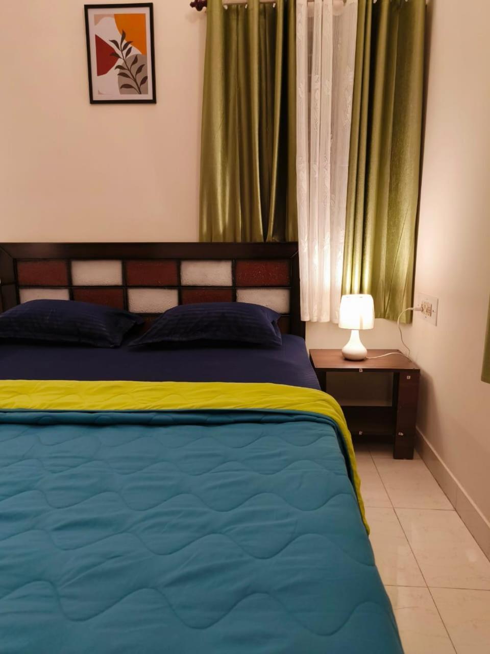 Homestayz Crown 벵갈루루 객실 사진
